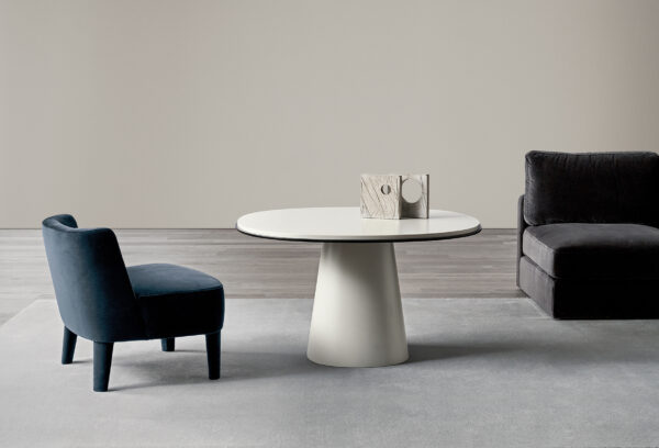 Итальянский стол OWEN от Meridiani