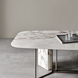 Итальянский стол PLINTO от Meridiani