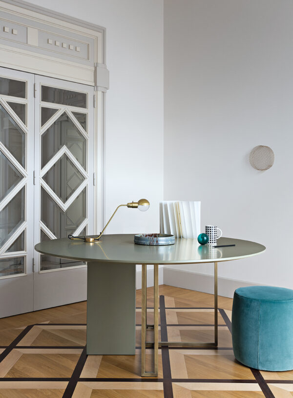 Итальянский стол PLINTO 19