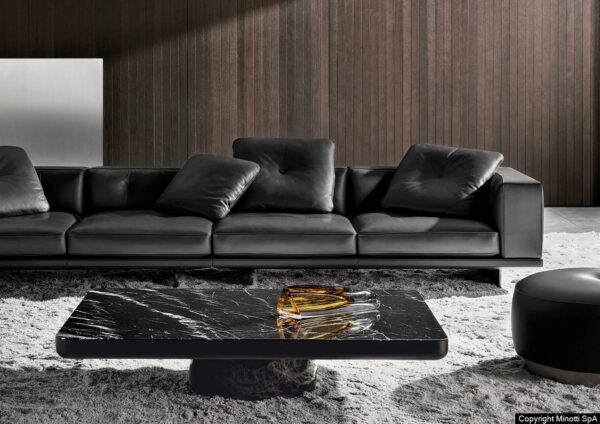 Итальянский столик Brady от MINOTTI
