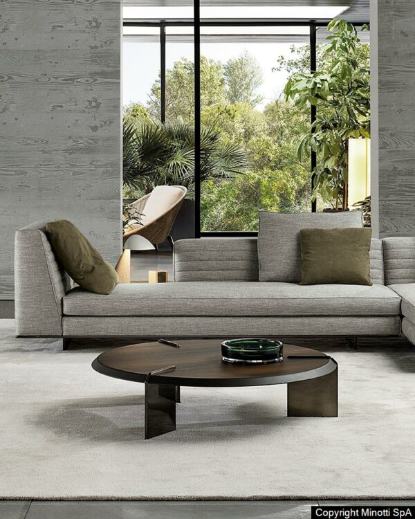 Итальянский столик Keel от MINOTTI