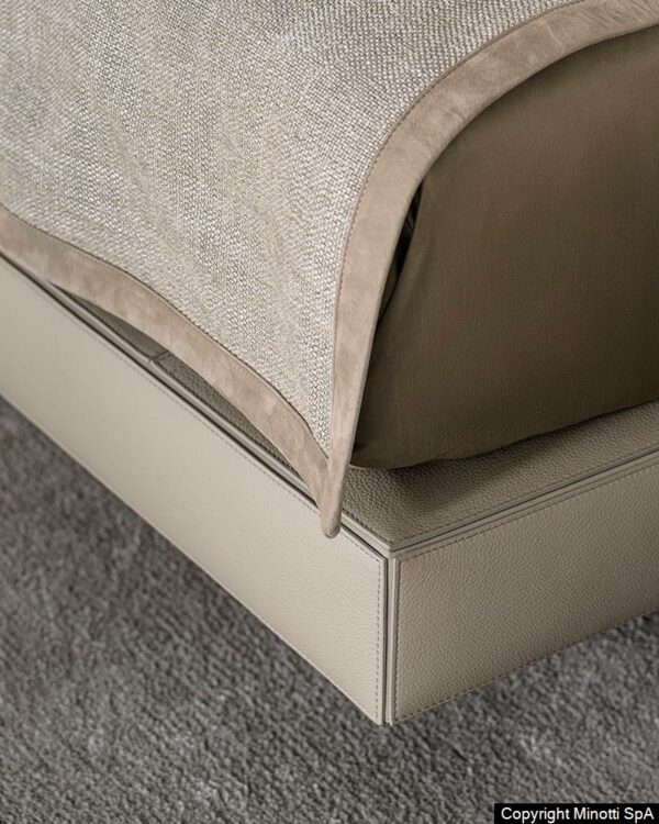 Итальянская кровать Roger Bed 5