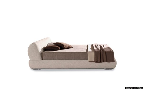 Итальянская кровать Supermoon Bed от MINOTTI