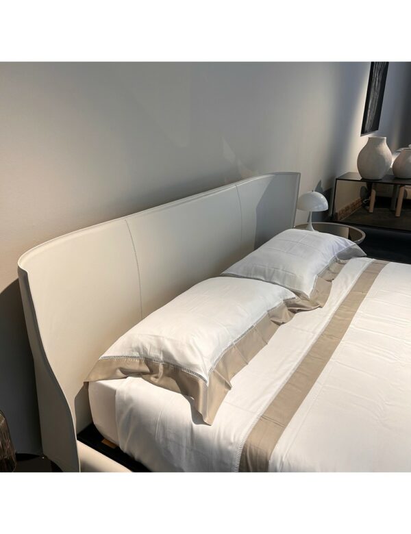 Итальянская кровать Alys B&B Italia10 180*200