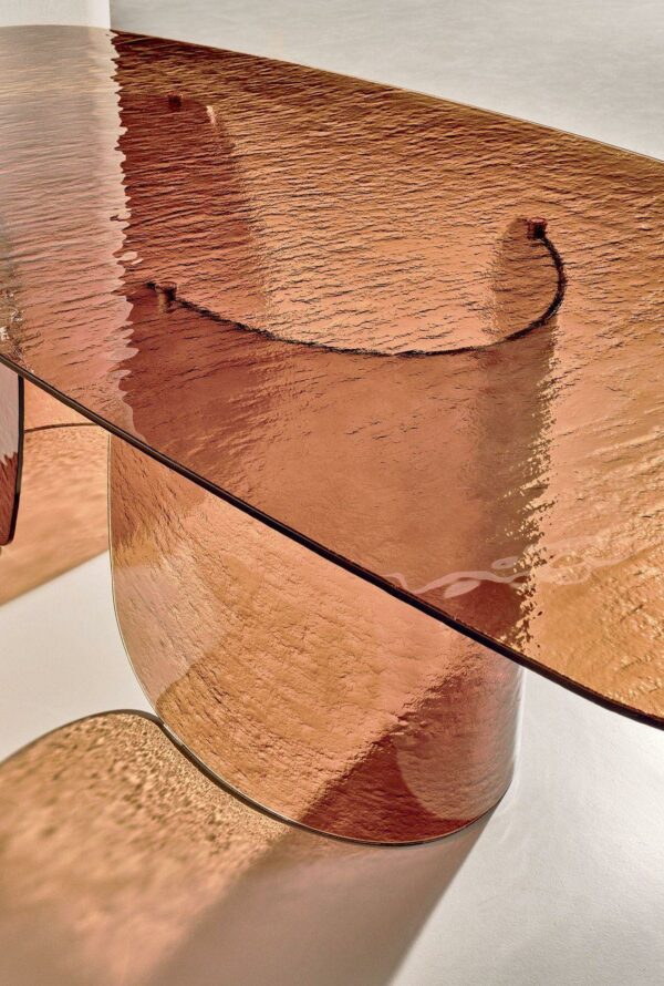 Итальянский стол Blur от Naturedesign