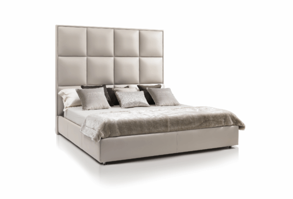 Итальянская кровать Duke от DV Home