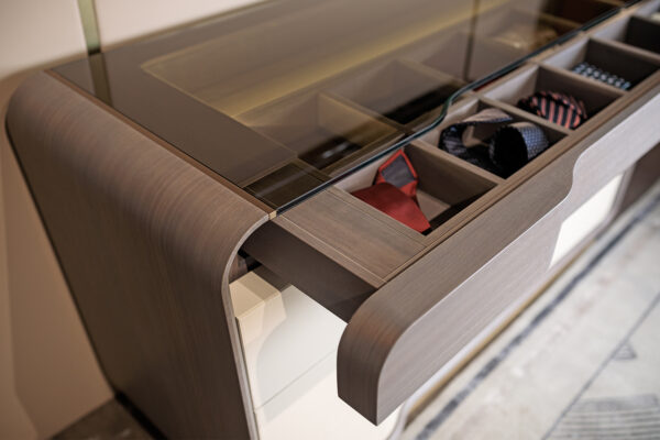 Итальянский комод Melting Light 2