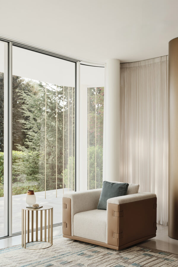 Итальянский столик Roma side от TURRI