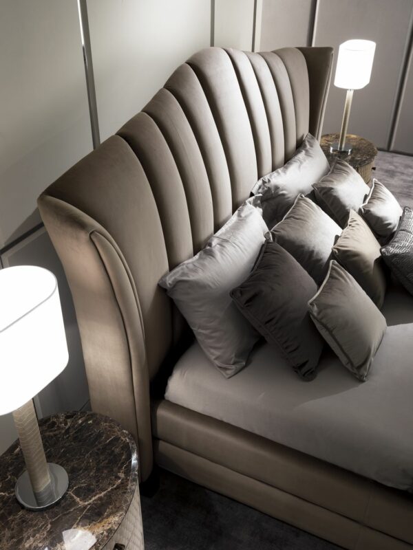 Итальянская кровать Vanity 2