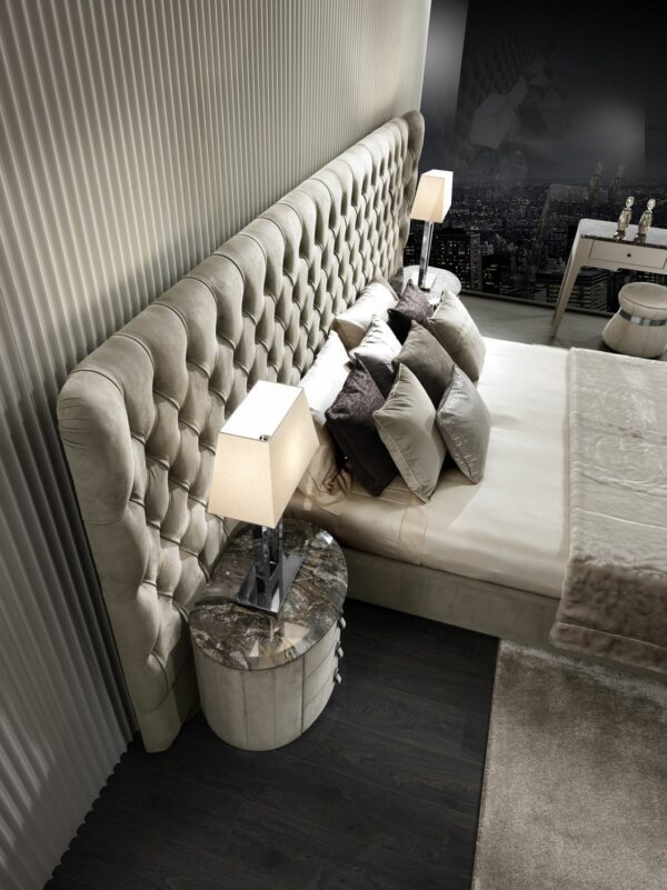 Итальянская кровать Vogue Maxi от DV Home