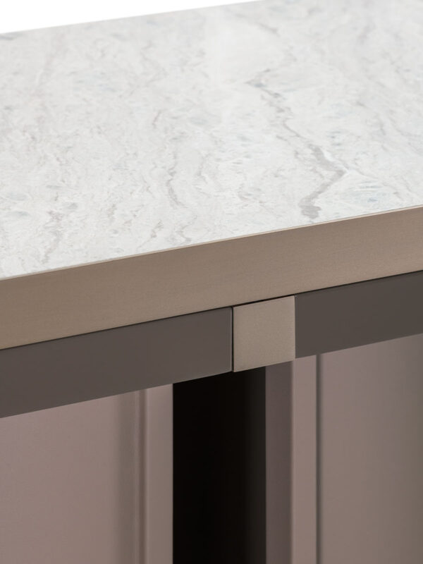 Итальянская консоль Zero от TURRI