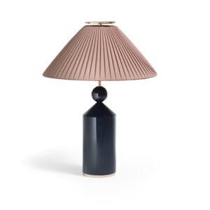 Итальянская настольная лампа Nadine от Black Tie
