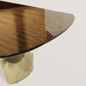 Дизайнерский стол Moon Dining от CASTRO (Португалия)