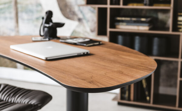 Итальянский стол Malibù от Cattelan Italia