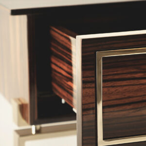 Дизайнерская консоль Mies от CASTRO (Португалия)