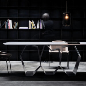 Итальянский стол Quasimodo от Rondadesign