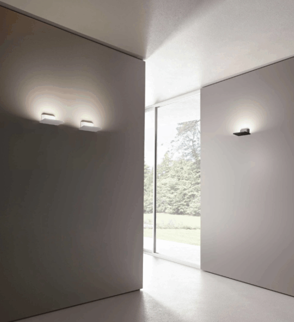 Итальянская настенная лампа Kinetika от Olevlight