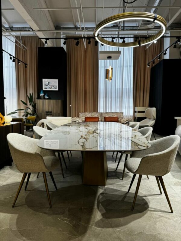 Итальянский стол Grandeod от SOVET на латунном основании (покраска) Большой обеденный стол   300*135*75см