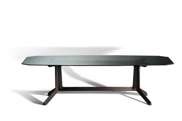 Итальянский стол Othello от Poltrona Frau