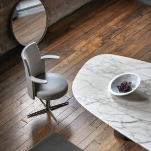 Итальянский стол Jane от Poltrona Frau