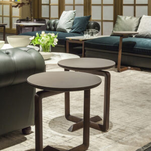 Итальянский столик Fidelio от Poltrona Frau