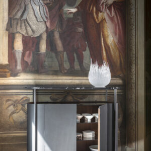 Итальянский комод Mi High от Poltrona Frau