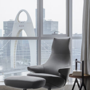 Итальянское кресло Jay Lounge от Poltrona Frau