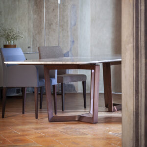 Итальянский стул Liz 2 от Poltrona Frau