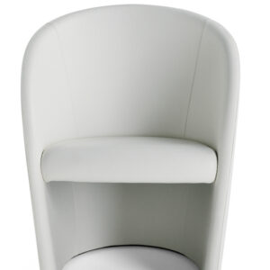 Итальянское кресло Intervista от Poltrona Frau