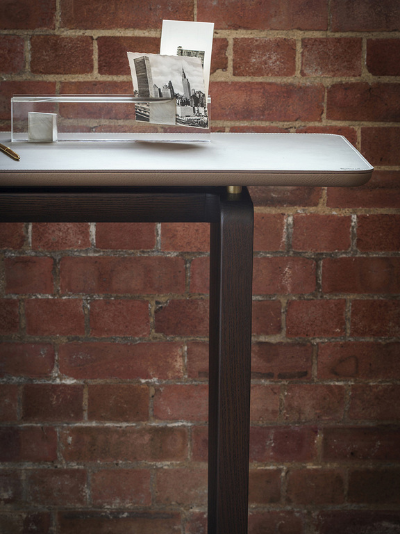 Итальянская консоль Fidelio 2