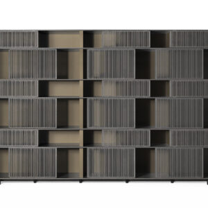 Итальянский книжный шкаф Lloyd от Poltrona Frau