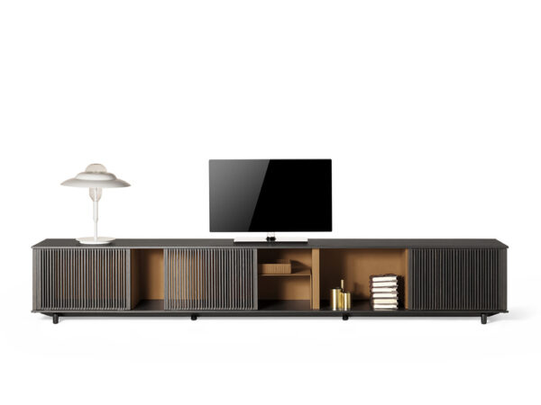 Итальянский комод Lloyd Low от Poltrona Frau