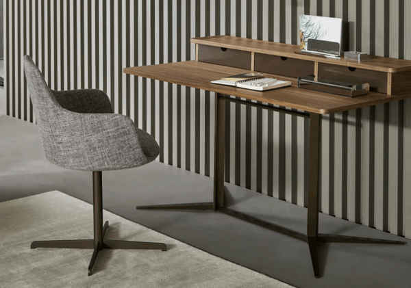 Итальянский стол Nelson vanity and home от Bonaldo