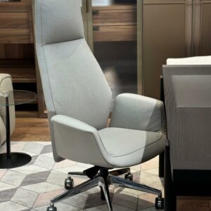 Итальянское Офисное рабочее кресло DOWNTOWN POLTRONA FRAU
