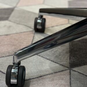 Офисное рабочее кресло DOWNTOWN President Tortora 6