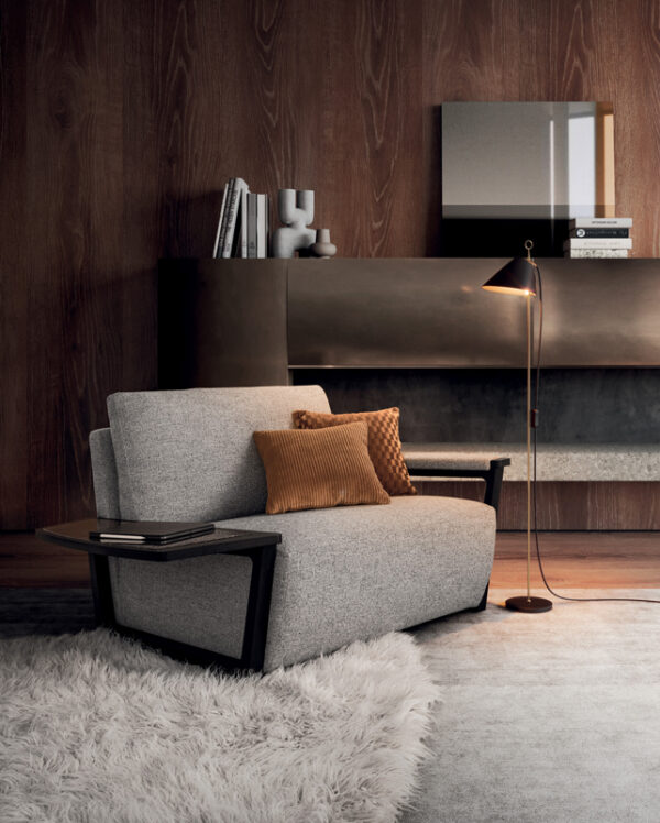 Итальянское кресло FELLINI 4