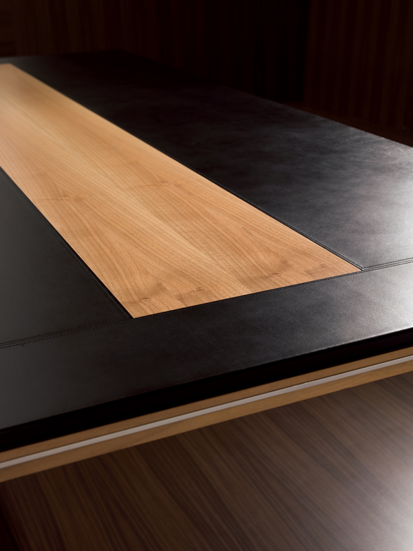 Итальянский стол ARES 3