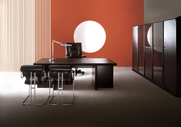 Итальянское рабочее кресло TUCROMA 5