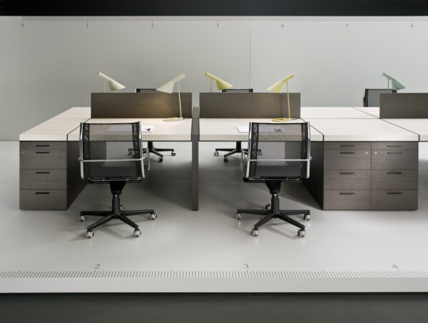 Итальянский стол руководителя BLADE 11