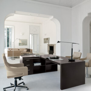 Итальянское рабочее кресло SILHOUETTE 11