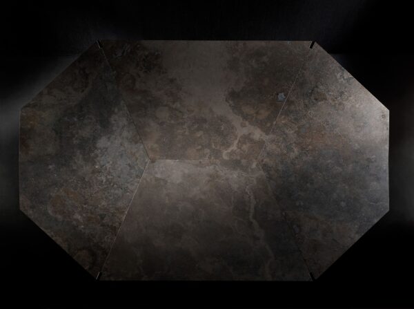 Итальянский стол Gotham от HengeИтальянский стол Gotham от Henge