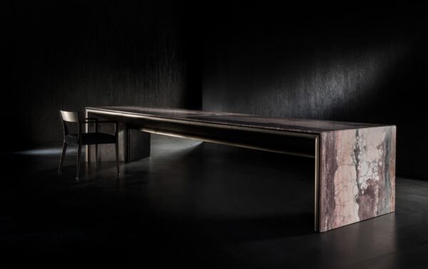 Итальянский стол Alter Ego от Henge