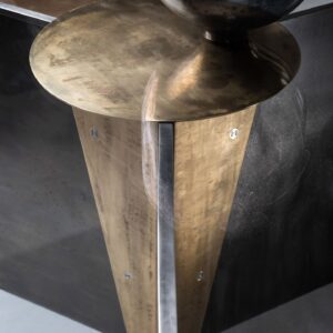 Итальянский стол Gotham Evo от Henge