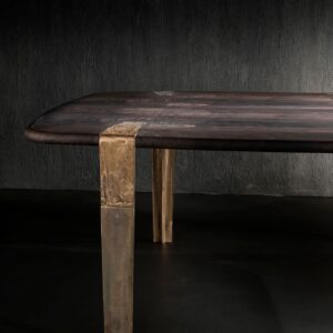 Итальянский стол Oxymoron от Henge