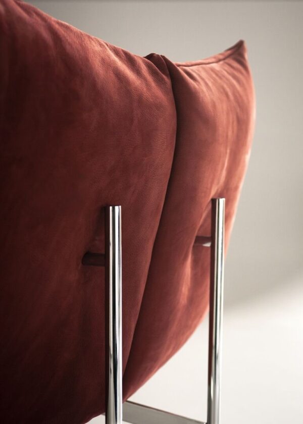 Итальянское кресло PILLOW от Baxter