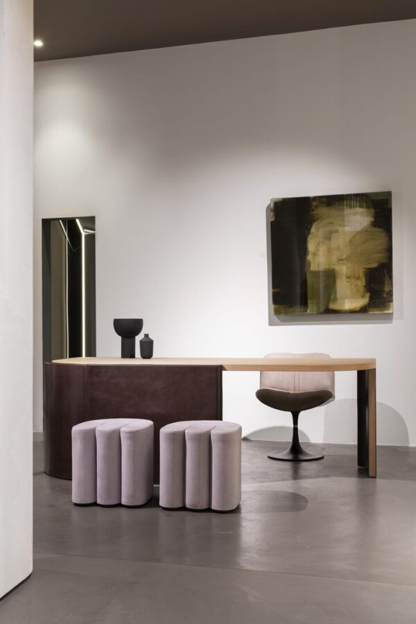 Итальянский стол JONI LEATHER 2