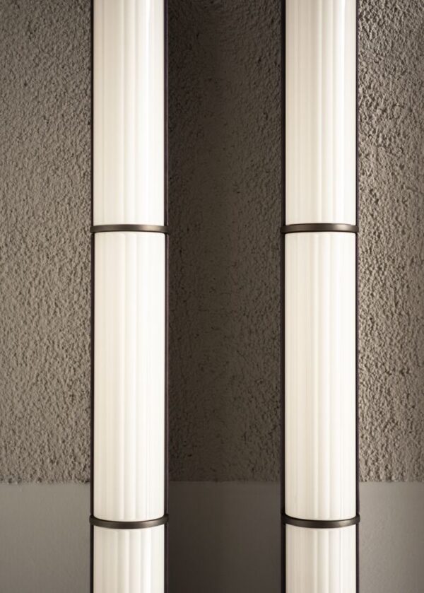 Итальянская настенная лампа WAVE от Baxter