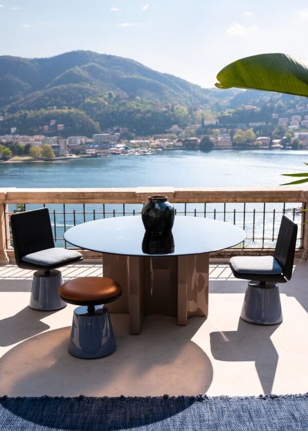 Итальянский стол DHARMA от Baxter