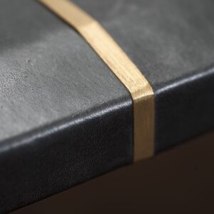 Итальянский стол PLACÉ LEATHER 3