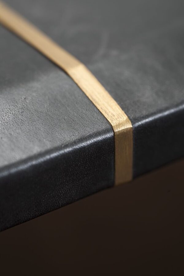 Итальянский стол PLACÉ LEATHER 3